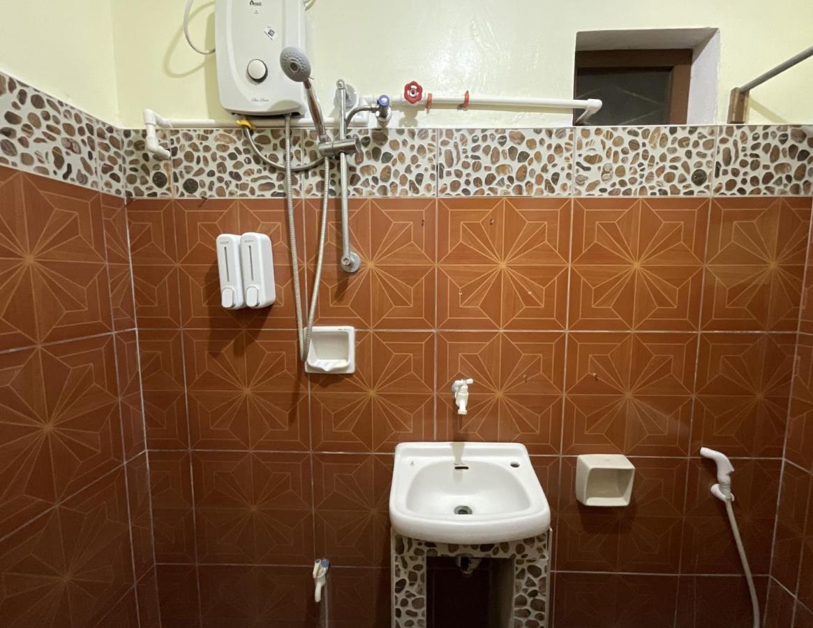Lisa'S Guesthouse Basdiot Екстериор снимка